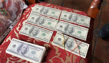 Затримано особу, яка вимагала від слідчого ДБР 20 000 доларів США (ВІДЕО)